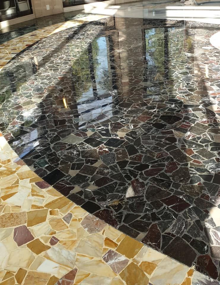 Esempio dalla galleria fotografica di ONNEMBO IVAN